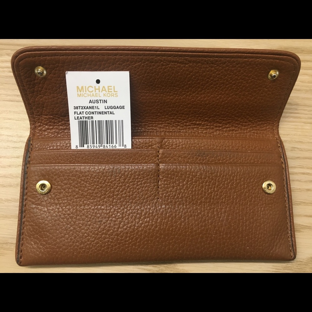 Michael Kors flat leather wallet
